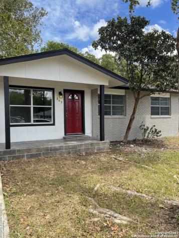 247 Skyview Avenue New Braunfels TX 78130