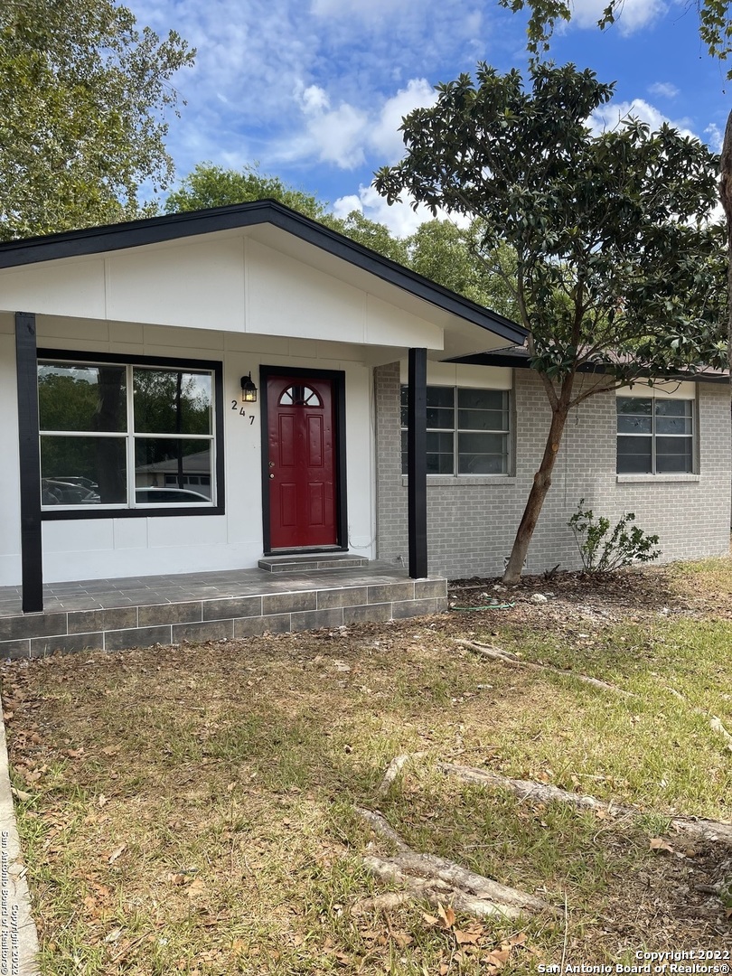247 Skyview Avenue New Braunfels TX 78130
