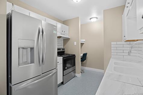 5728 Harefield San Antonio TX 78228