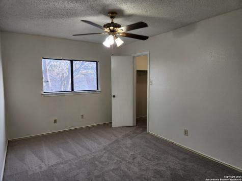 2117 Farmsville San Antonio TX 78245