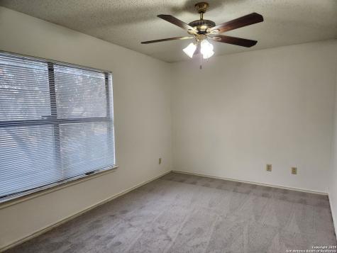 2117 Farmsville San Antonio TX 78245