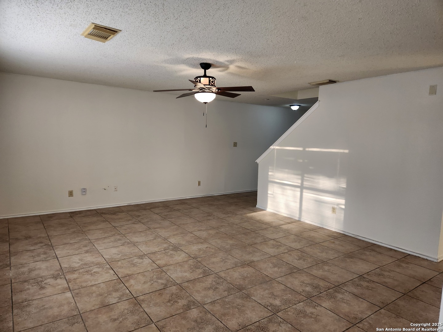 2117 Farmsville San Antonio TX 78245