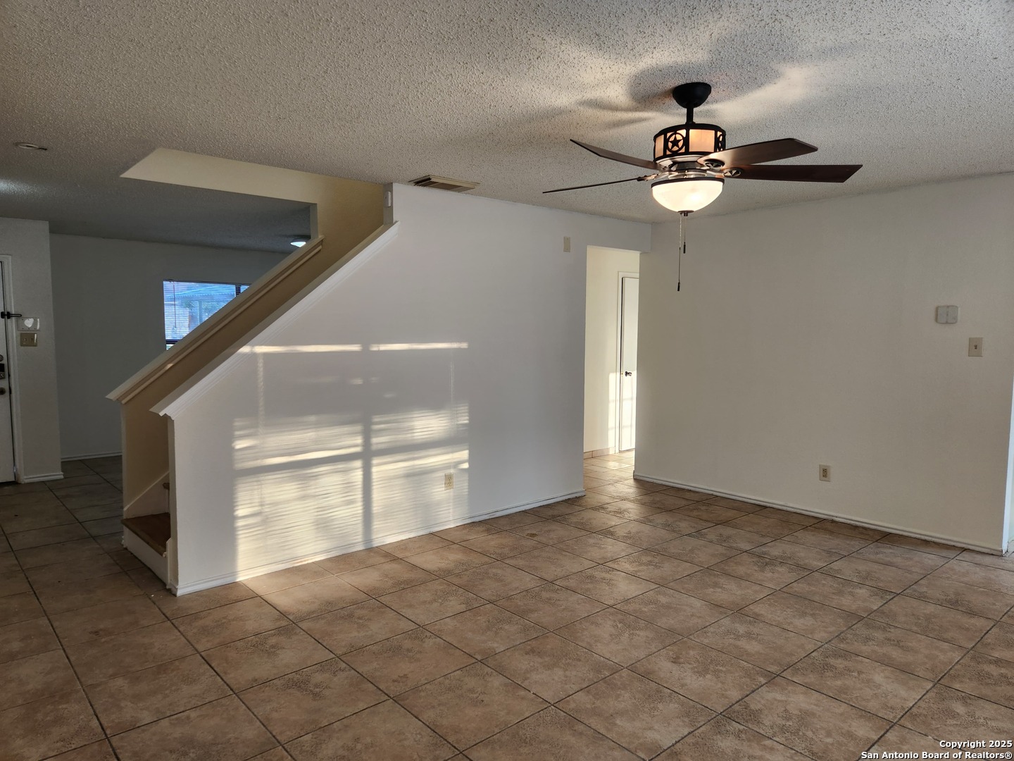 2117 Farmsville San Antonio TX 78245