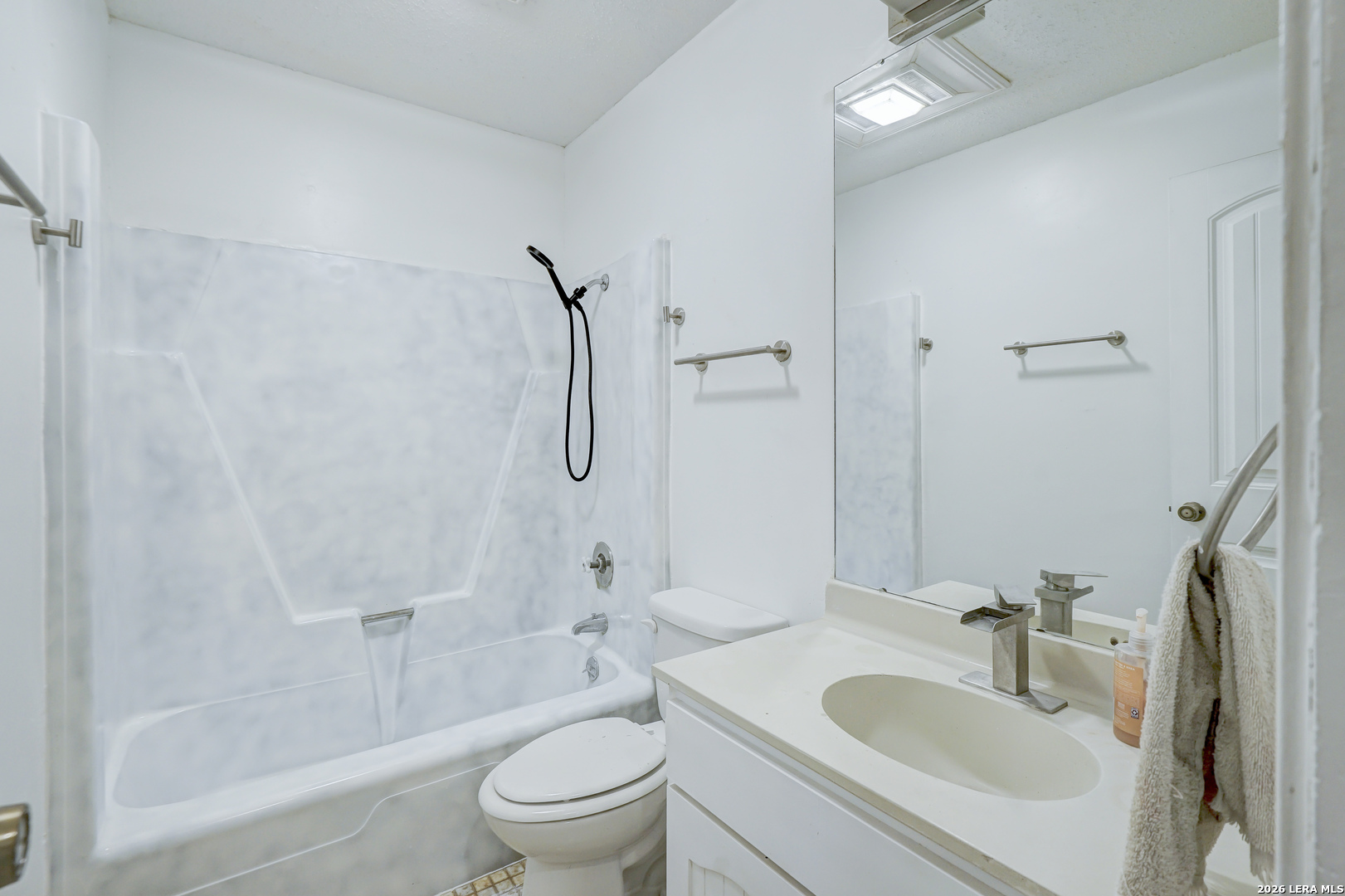 6422 Honey Hill San Antonio TX 78229