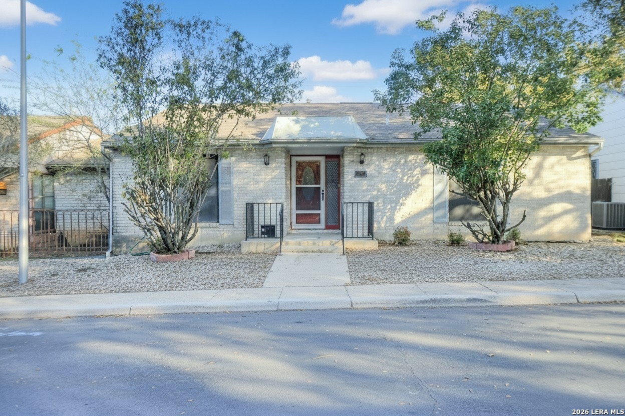 6422 Honey Hill San Antonio TX 78229