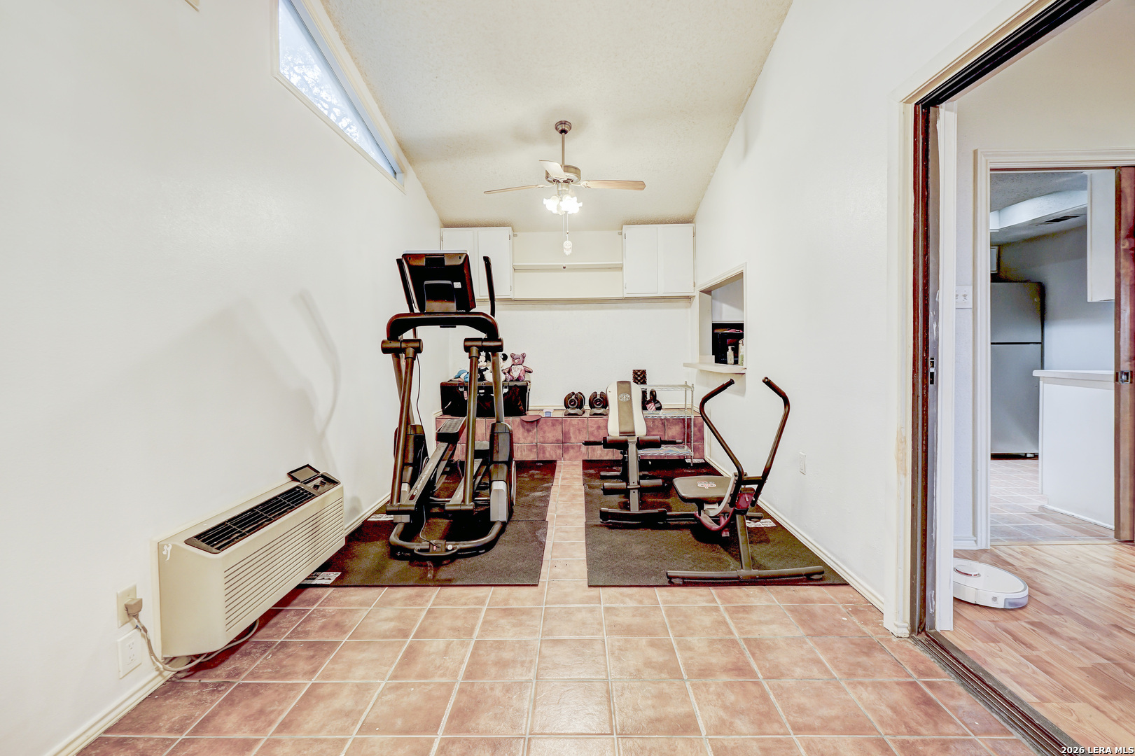 6422 Honey Hill San Antonio TX 78229