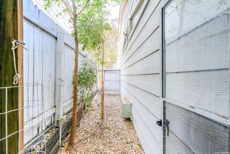 6422 Honey Hill San Antonio TX 78229