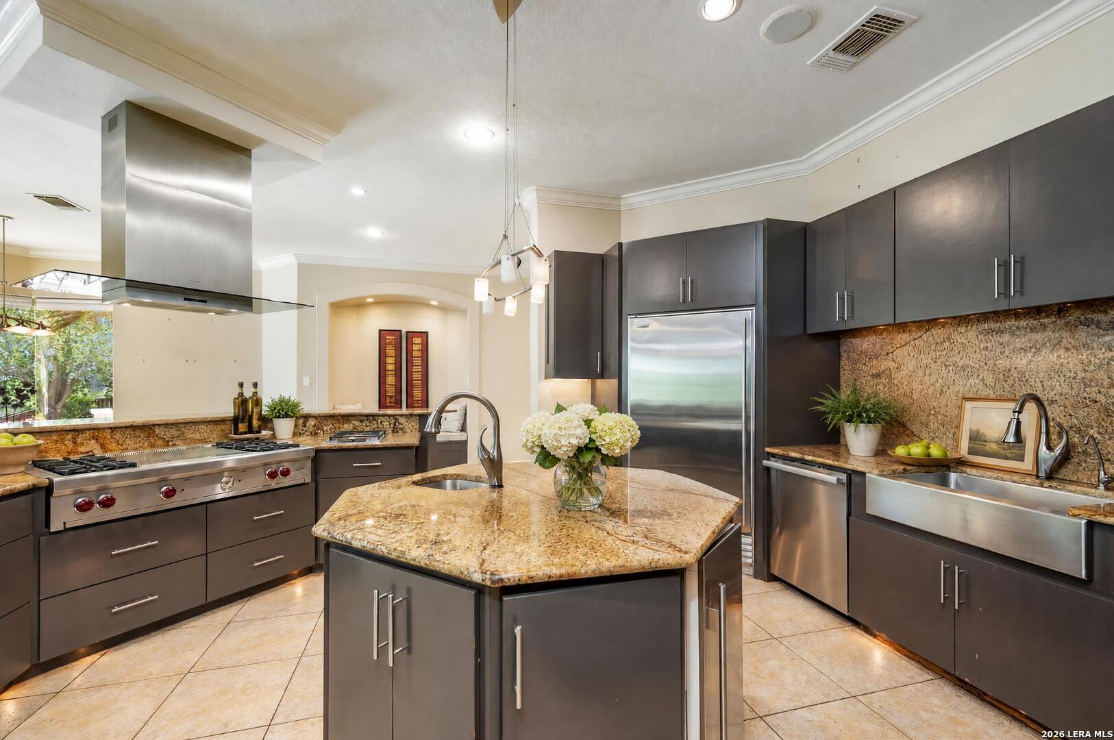 37 Champion Trail San Antonio TX 78258