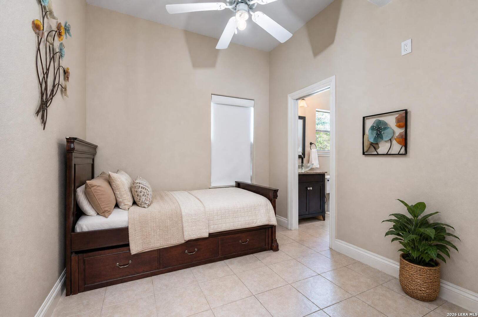 37 Champion Trail San Antonio TX 78258