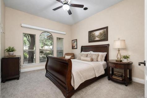 37 Champion Trail San Antonio TX 78258