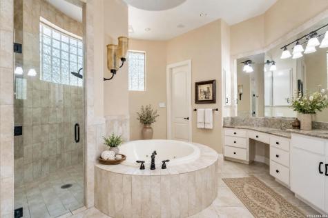 37 Champion Trail San Antonio TX 78258
