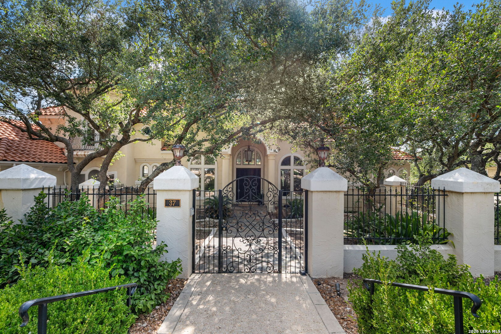37 Champion Trail San Antonio TX 78258