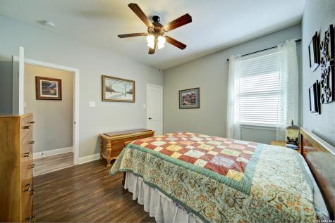 415 Mission Hill New Braunfels TX 78132