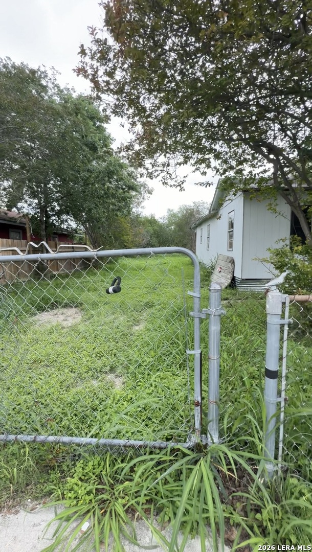 1434 E Chavaneaux San Antonio TX 78214