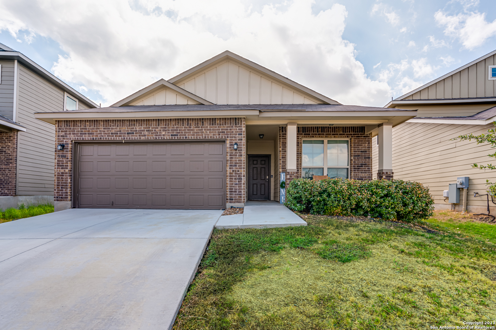 5918 Larkspur Valley San Antonio TX 78218