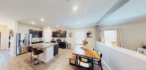 5677 Cross Over New Braunfels TX 78132