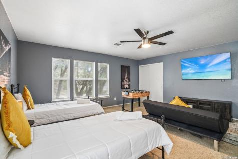 167 Clover Creek San Antonio TX 78245