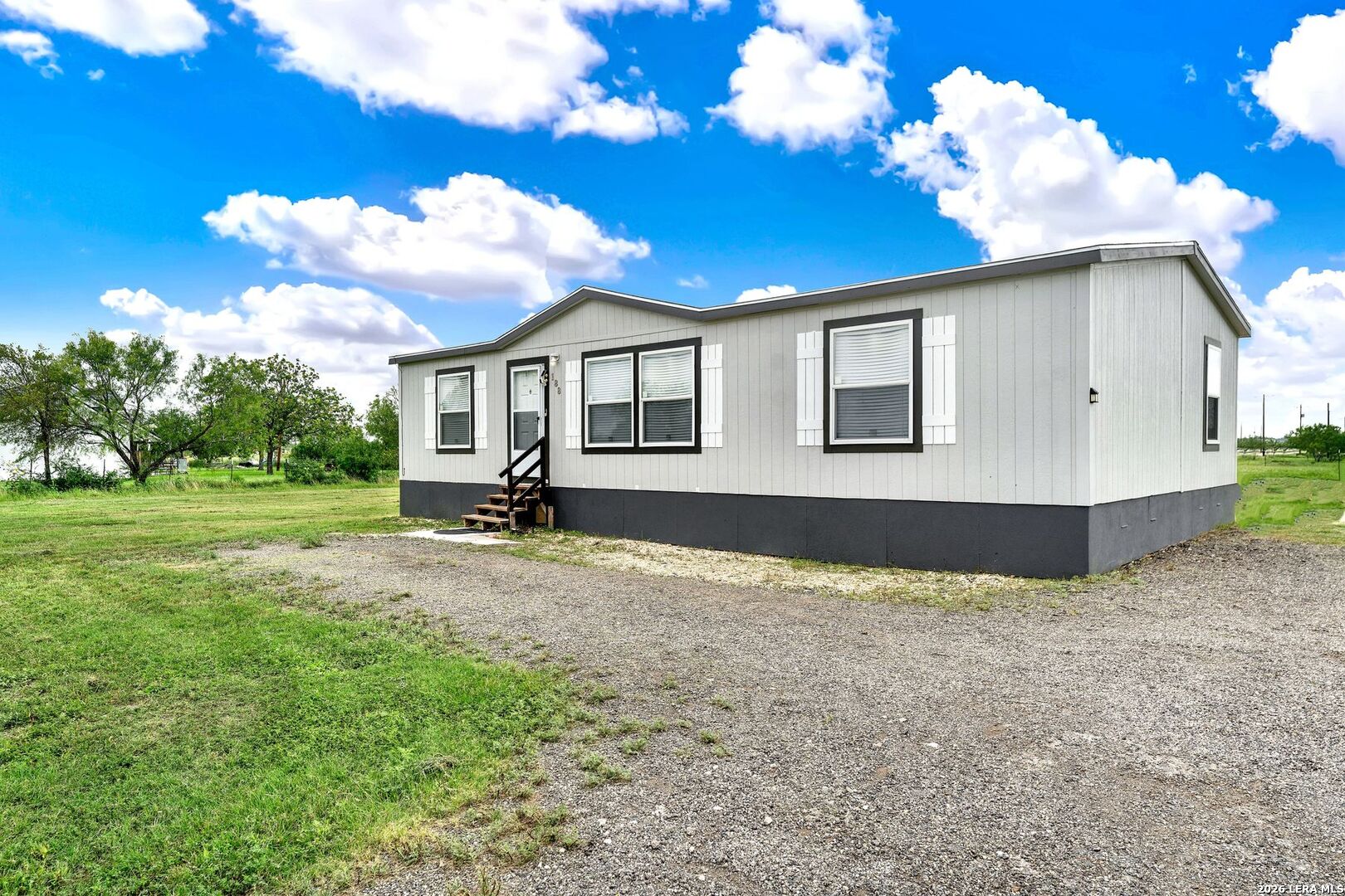 188 County Road 4643 Hondo TX 78861