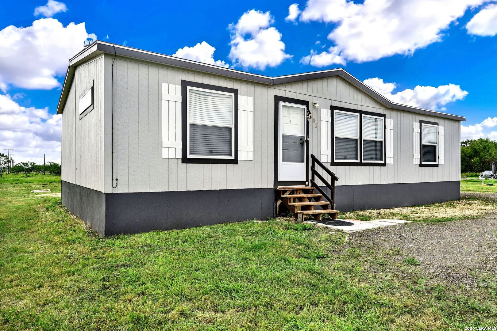 188 County Road 4643 Hondo TX 78861