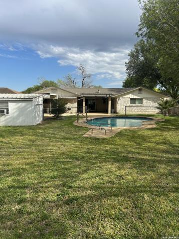 201 Greentree Schertz TX 78154