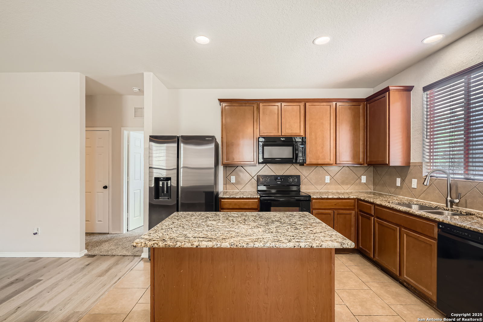 8926 Silver City San Antonio TX 78254