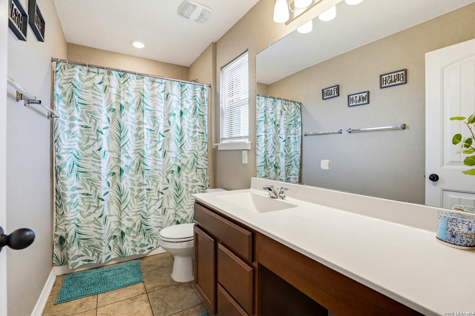 302 Shadow Terrace Universal City TX 78148