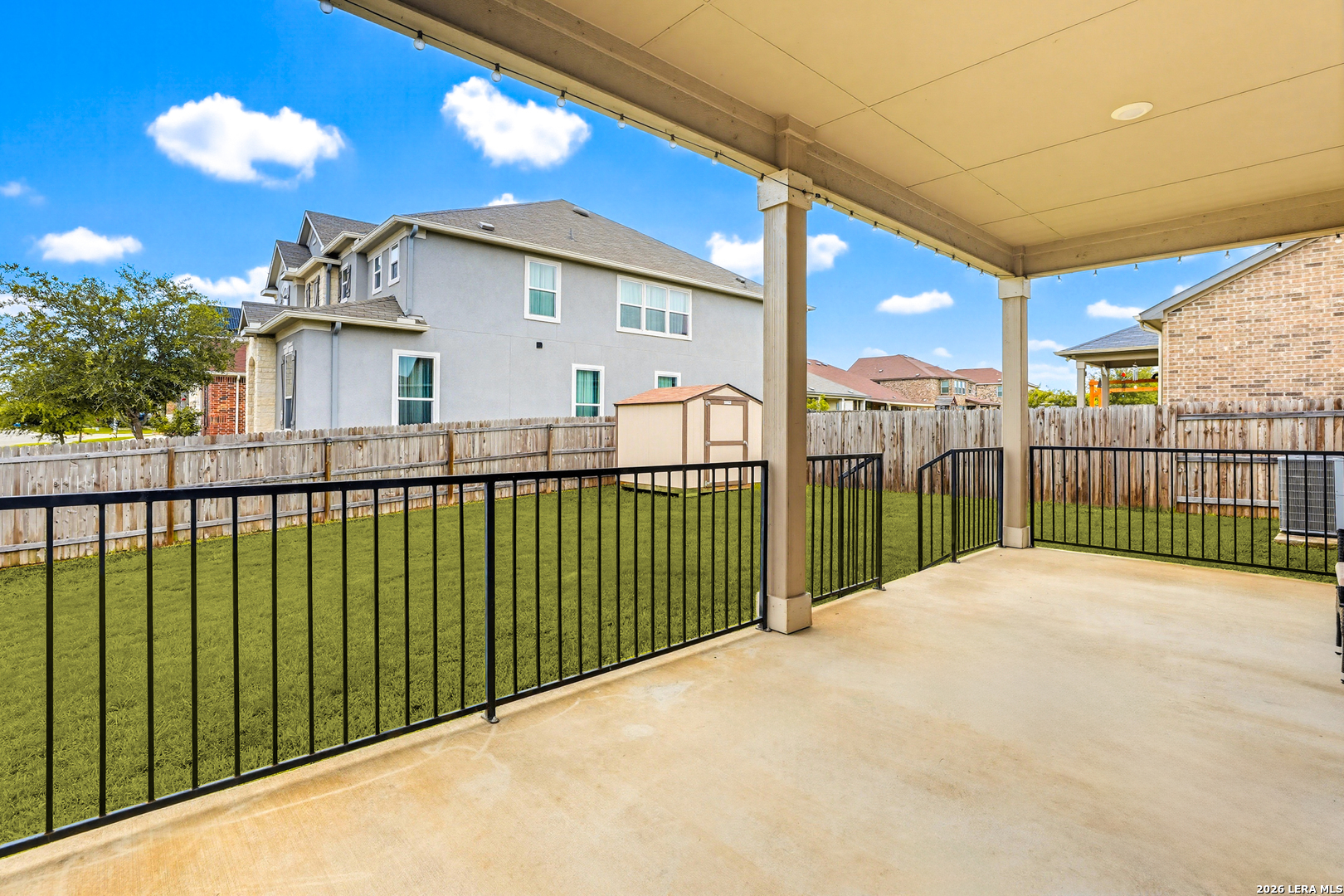 302 Shadow Terrace Universal City TX 78148