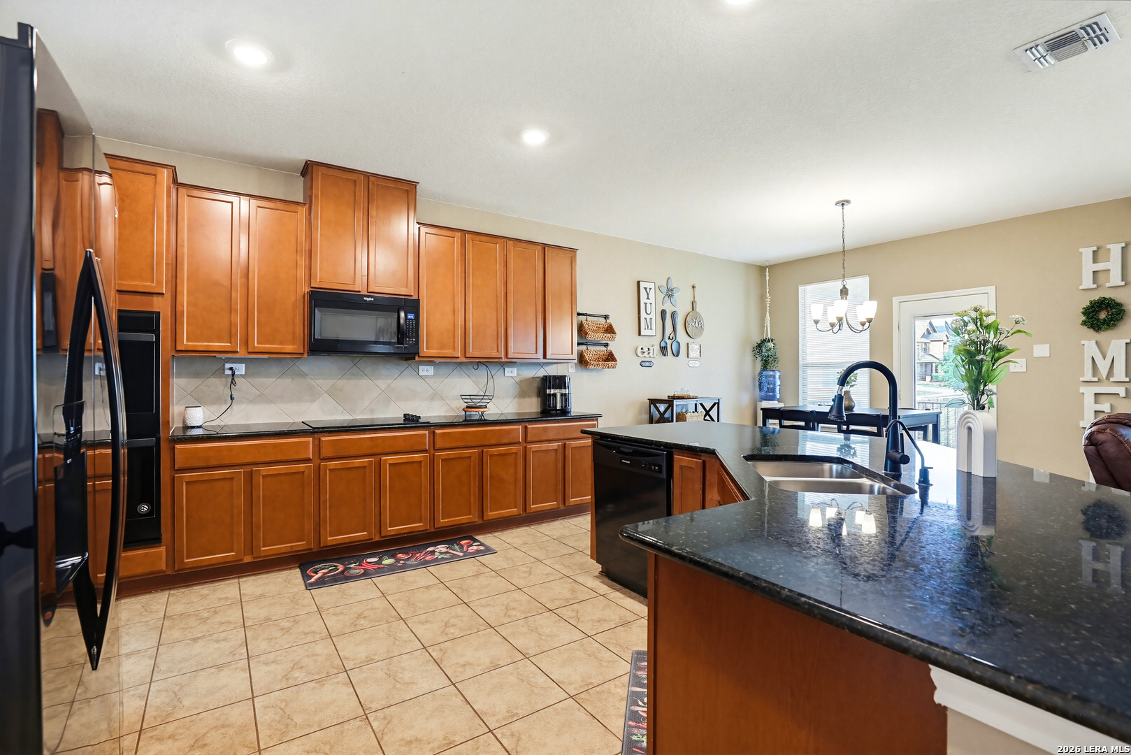 302 Shadow Terrace Universal City TX 78148