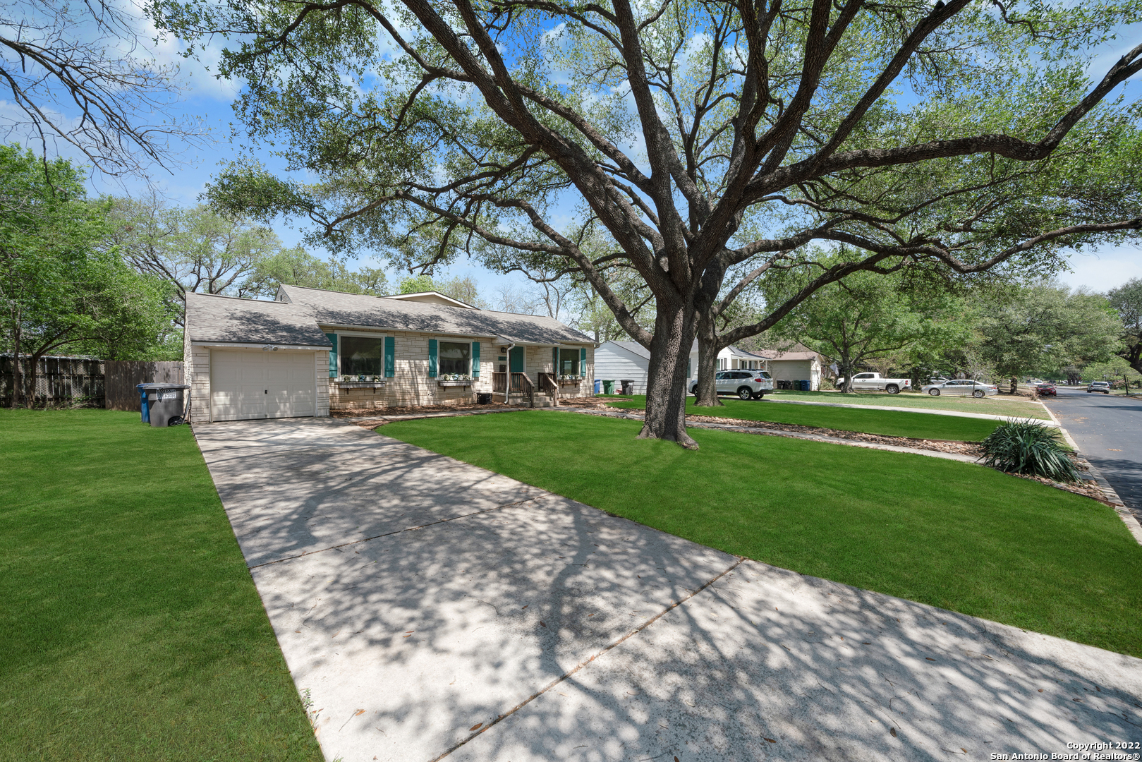 227 Larchmont Drive San Antonio TX 78209