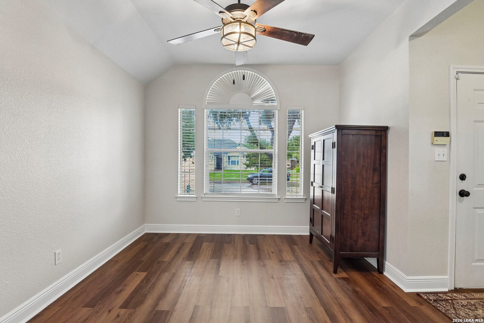 8311 Copperglen Converse TX 78109