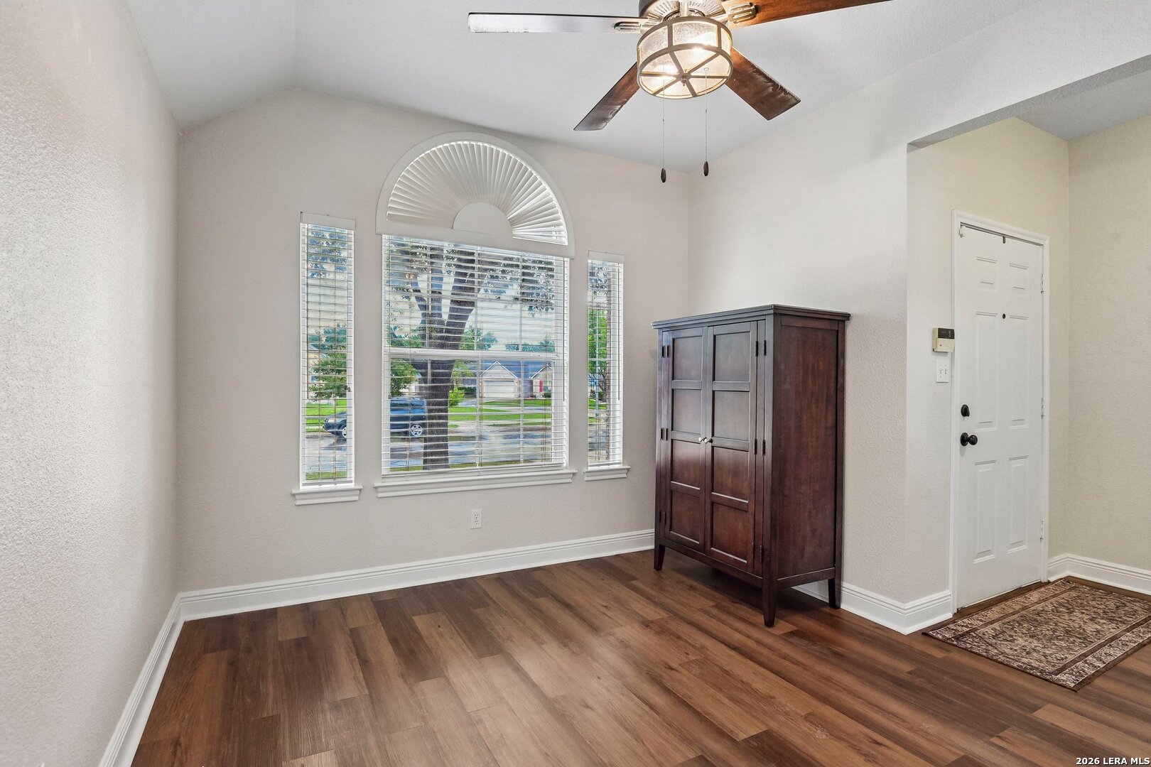 8311 Copperglen Converse TX 78109