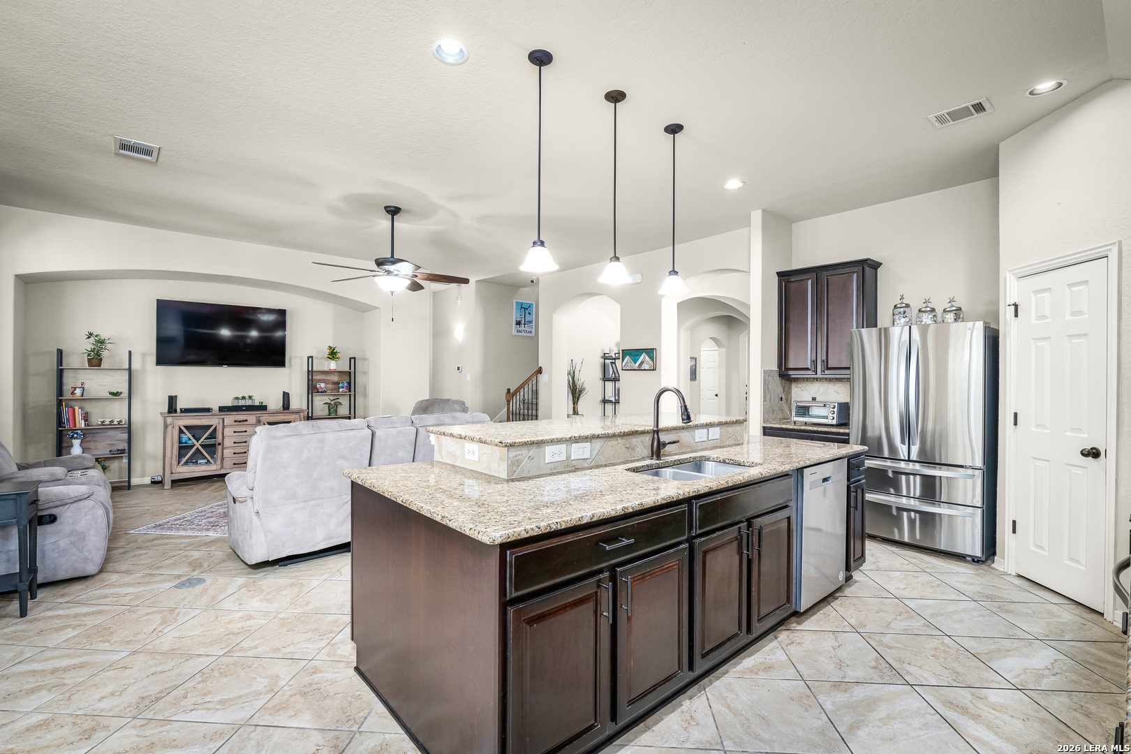824 Water Oak Schertz TX 78154