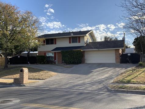 210 E Silver Sands Drive San Antonio TX 78216