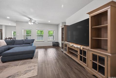 524 Long Leaf Drive New Braunfels TX 78130