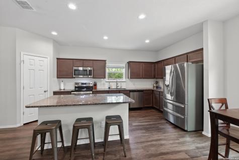 524 Long Leaf Drive New Braunfels TX 78130
