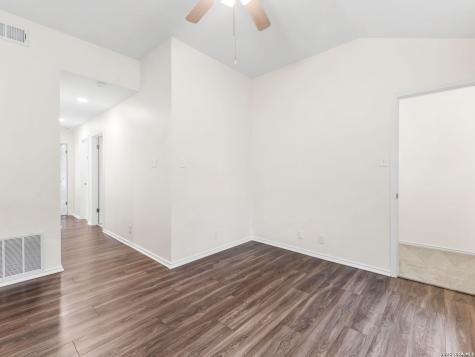9315 Gillcross Way San Antonio TX 78250