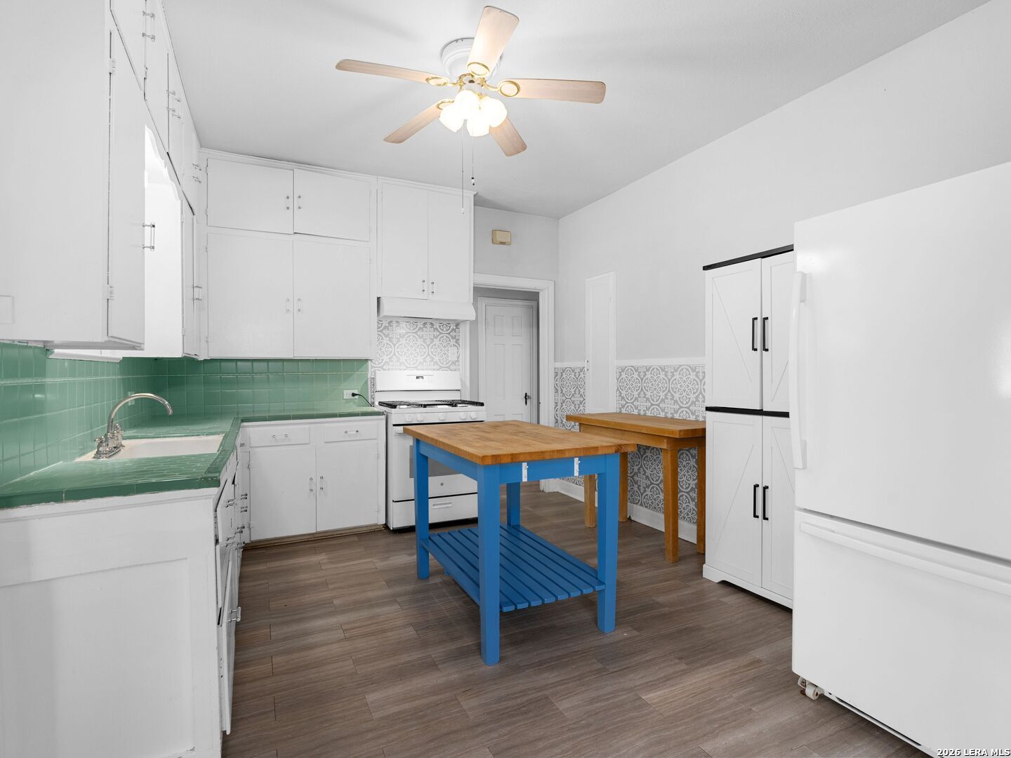 2141 W Magnolia Avenue San Antonio TX 78201