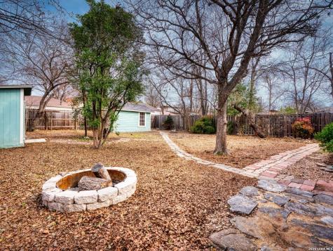 2141 W Magnolia Avenue San Antonio TX 78201