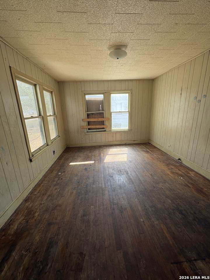 201 Slayden Street Yoakum TX 77995