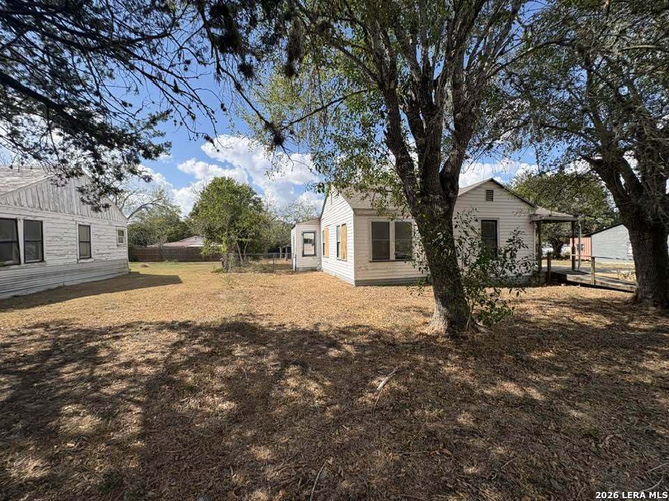 201 Slayden Street Yoakum TX 77995