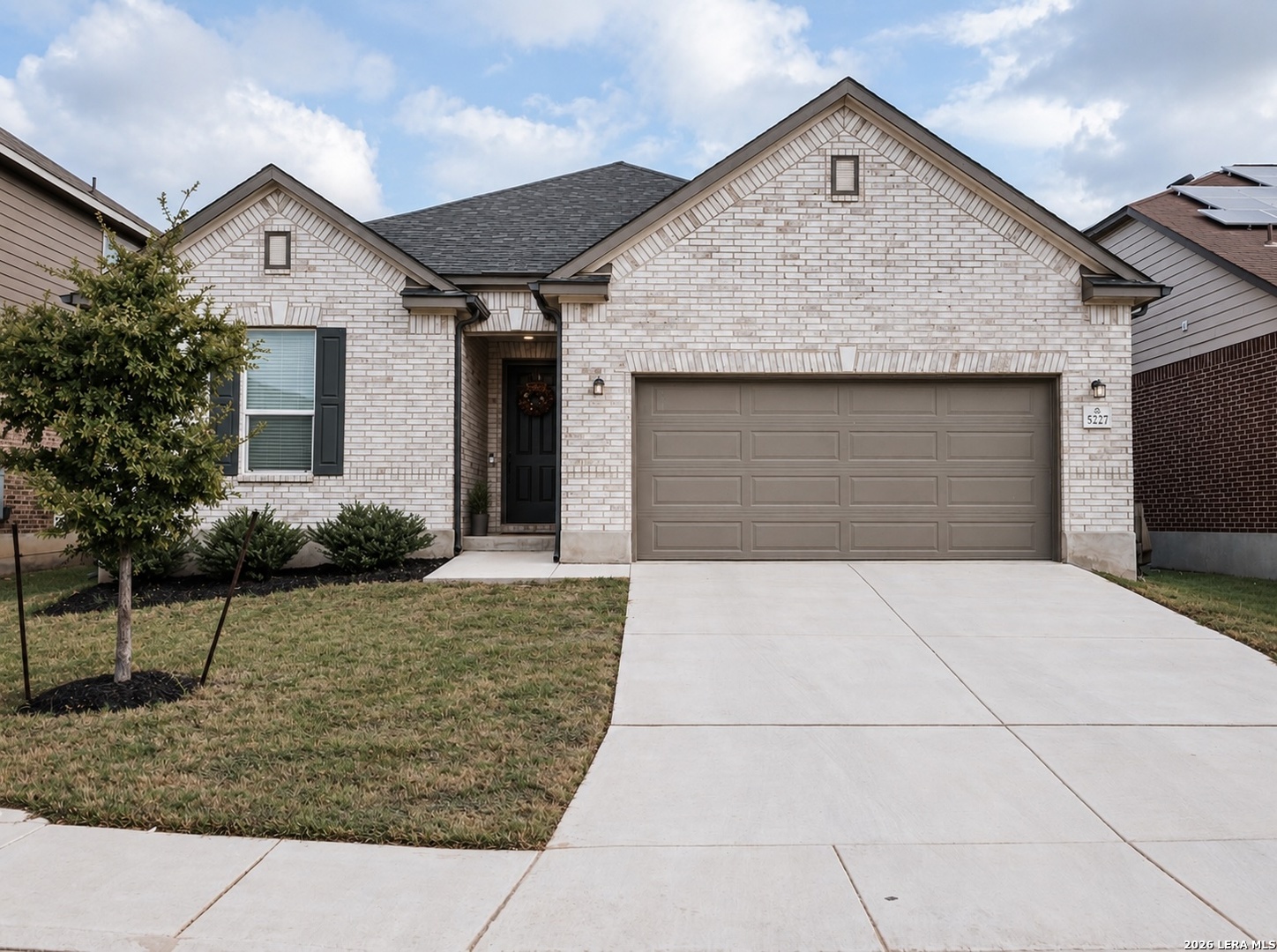 5227 Anzueto San Antonio TX 78261