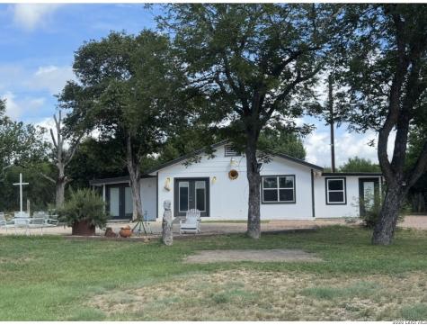 854 N Live Oak Avenue New Braunfels TX 78130