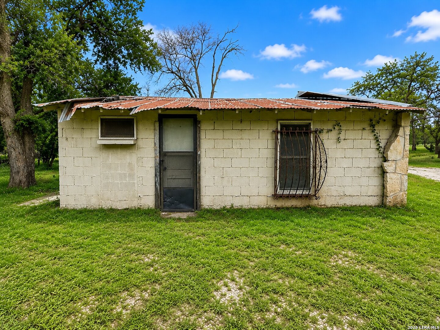 6908 Poss Leon Valley TX 78238
