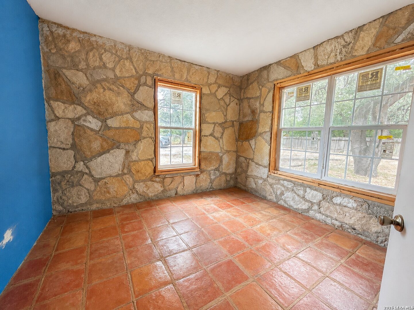 6908 Poss Leon Valley TX 78238