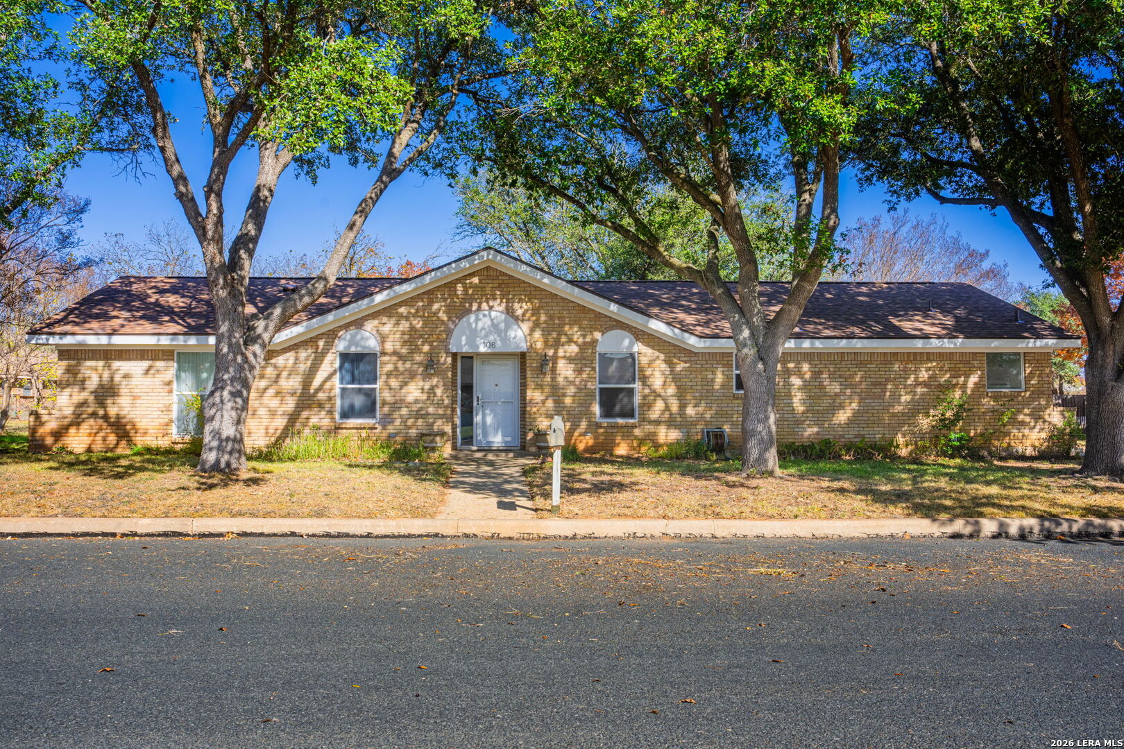 106 Seamoor Fredericksburg TX 78624