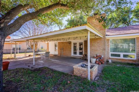 106 Seamoor Fredericksburg TX 78624