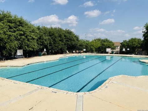 6510 Woodbell Live Oak TX 78233