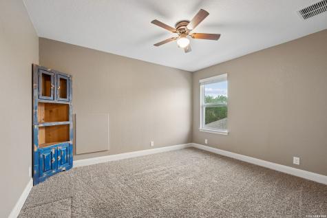 647 Mission Hill Run New Braunfels TX 78132