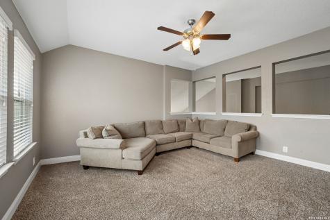 647 Mission Hill Run New Braunfels TX 78132