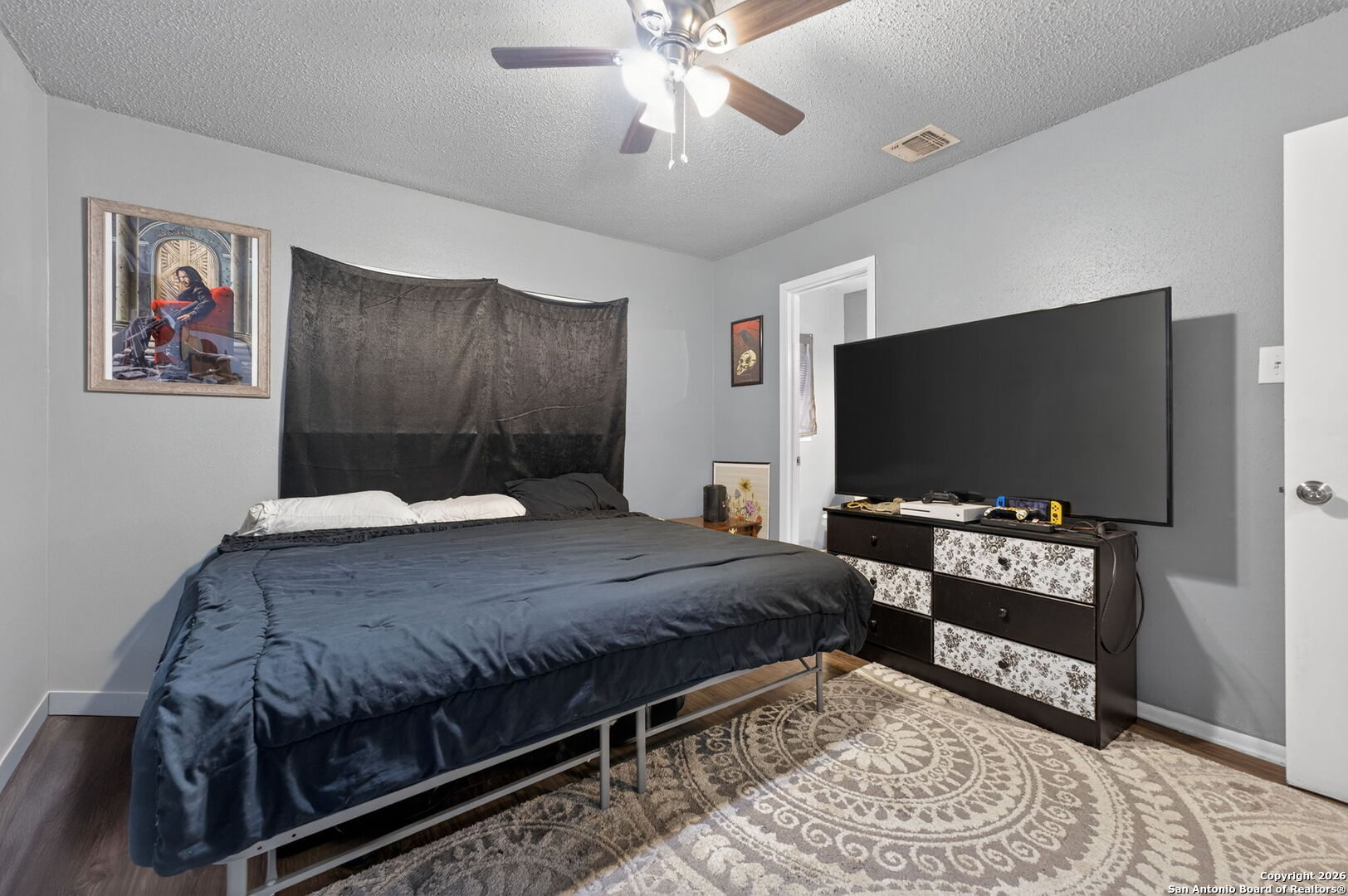 6715 Middle Oaks San Antonio TX 78227